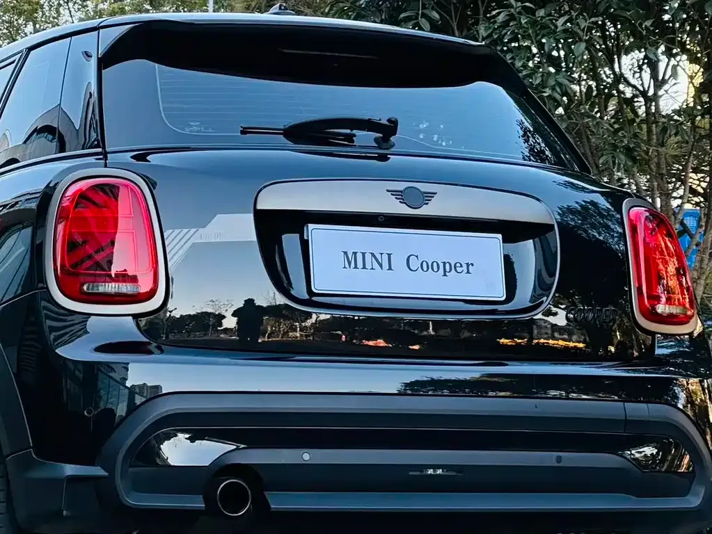 MINI Cooper (3-door) 2023 из CN, фото 8