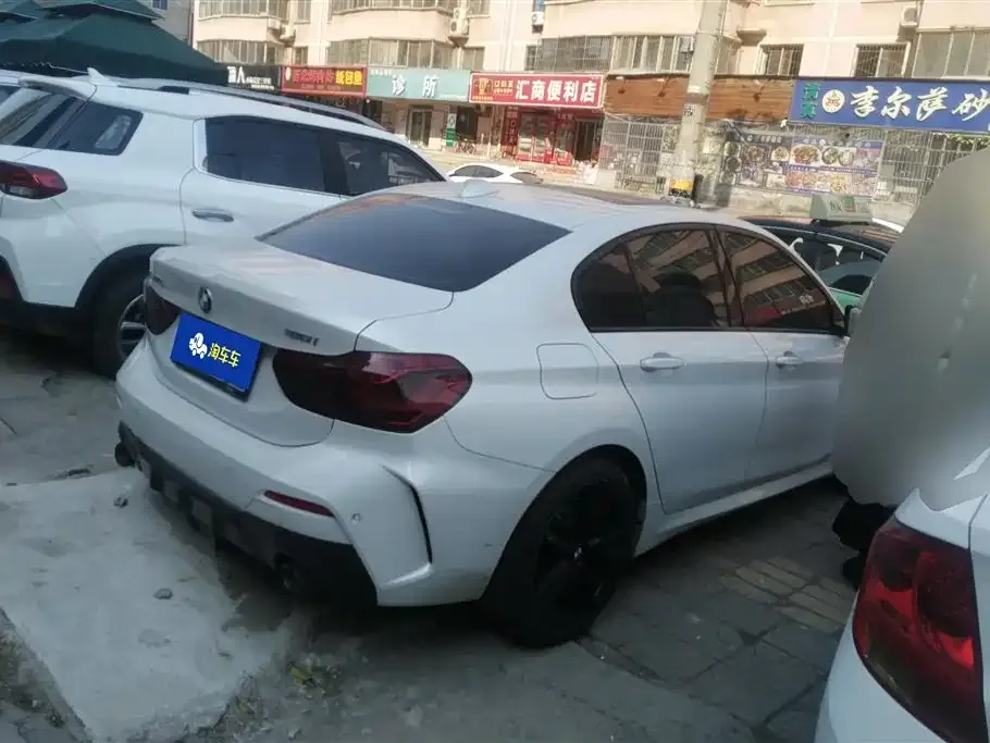 BMW 1 Series 2022 из CN, фото 6