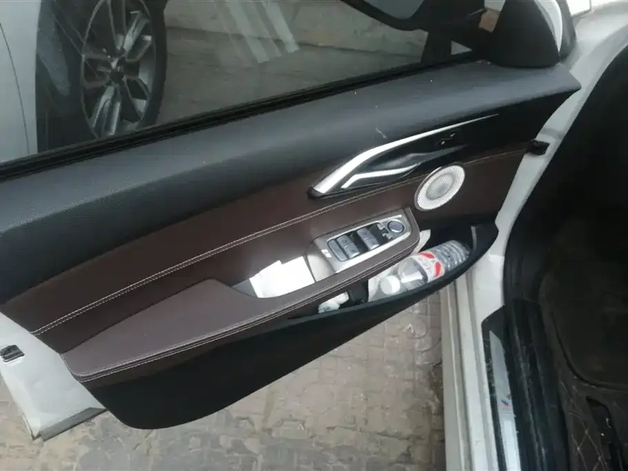 BMW 1 Series 2022 из CN, фото 4