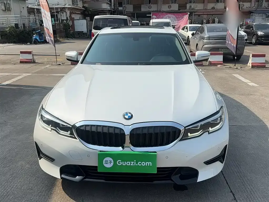 BMW 3 Series 2022 из CN, фото 9