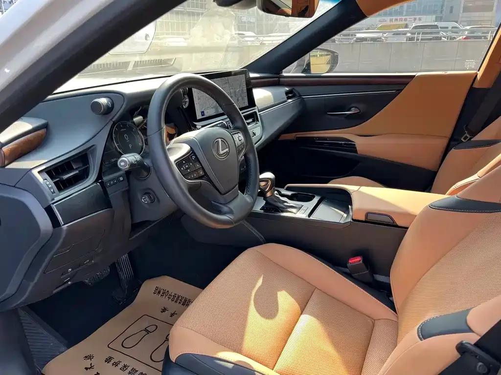 Lexus ES 2024 из CN, фото 4