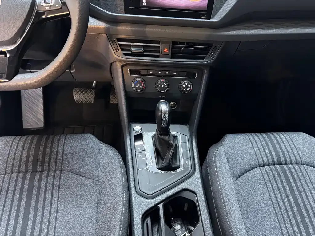 Volkswagen Tharu 2022 из CN, фото 10