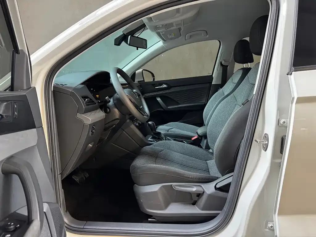 Volkswagen Tharu 2022 из CN, фото 3