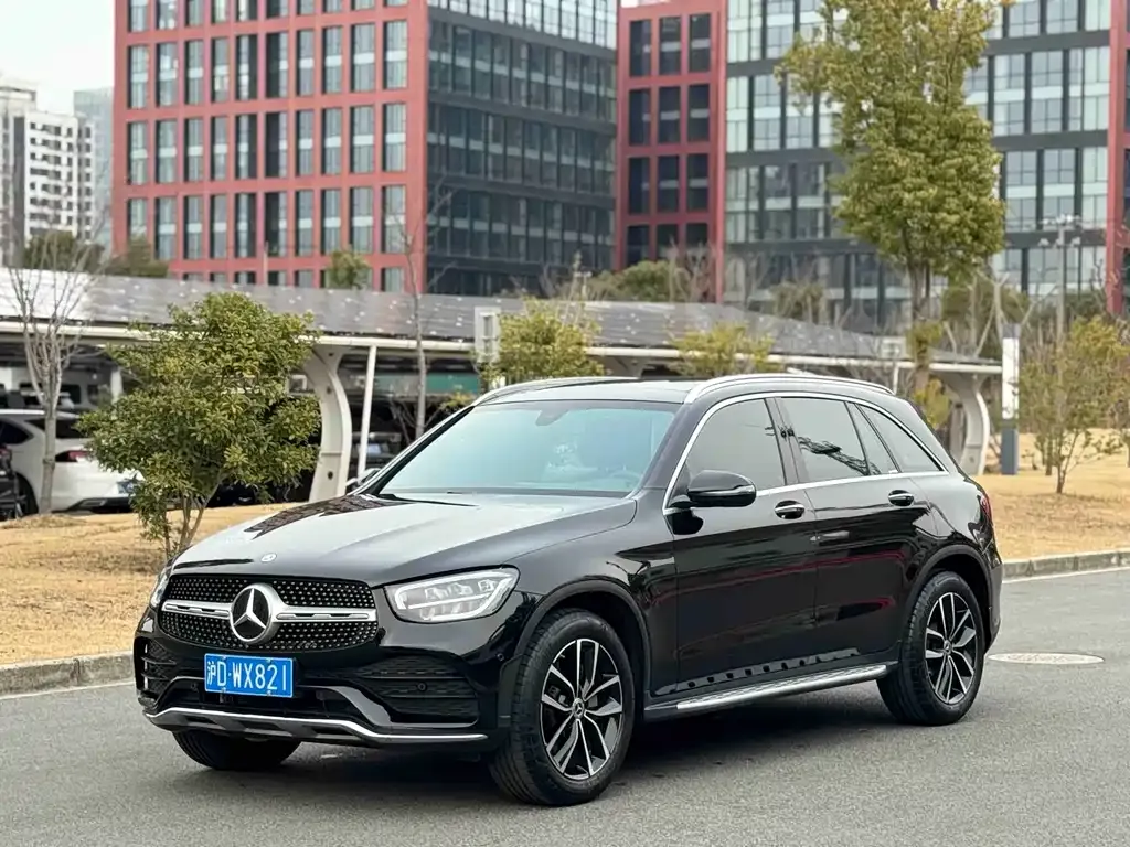 Mercedes-Benz GLC — фото 1
