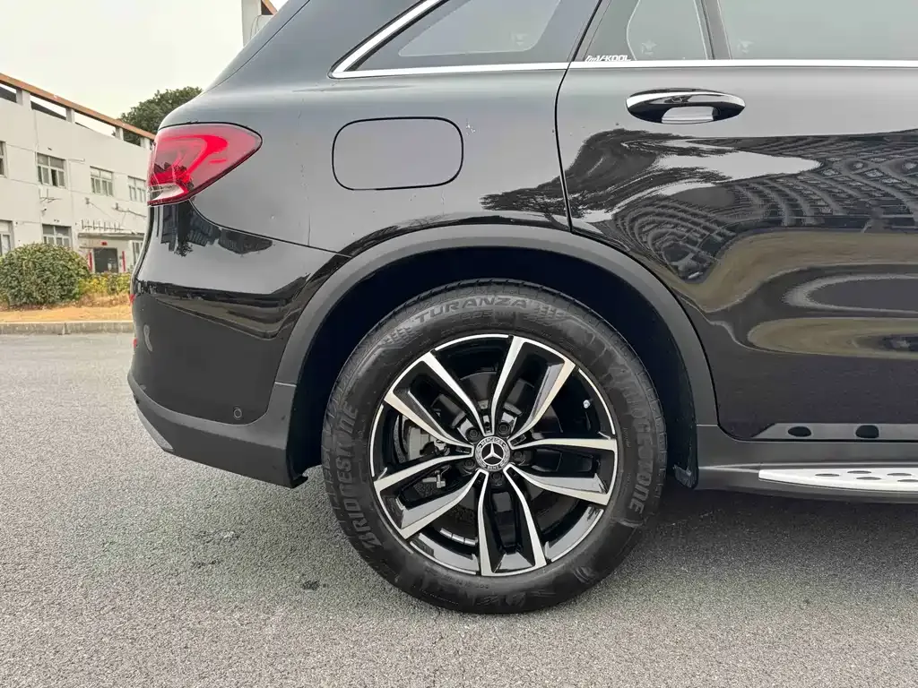 Mercedes-Benz GLC — фото 10