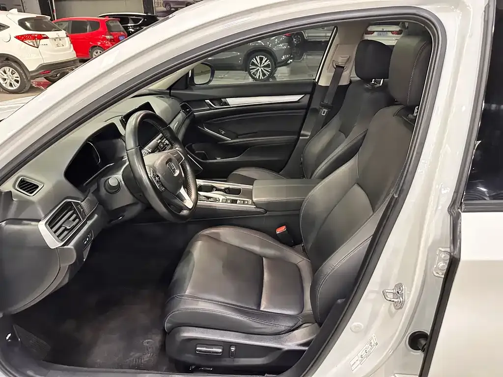 Honda Accord 2022 из CN, фото 4