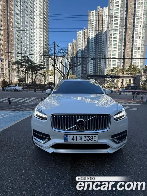 Volvo XC90 — фото 1