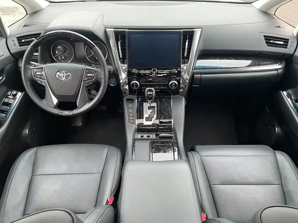 Toyota Vellfire 2023 из CN, фото 6