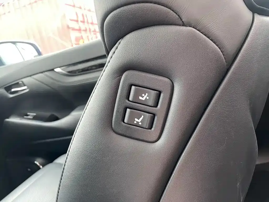 Toyota Vellfire 2023 из CN, фото 10