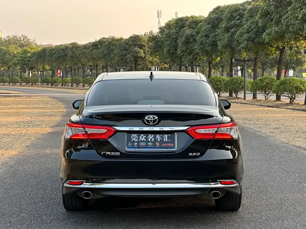 Toyota Camry 2023 из CN, фото 10