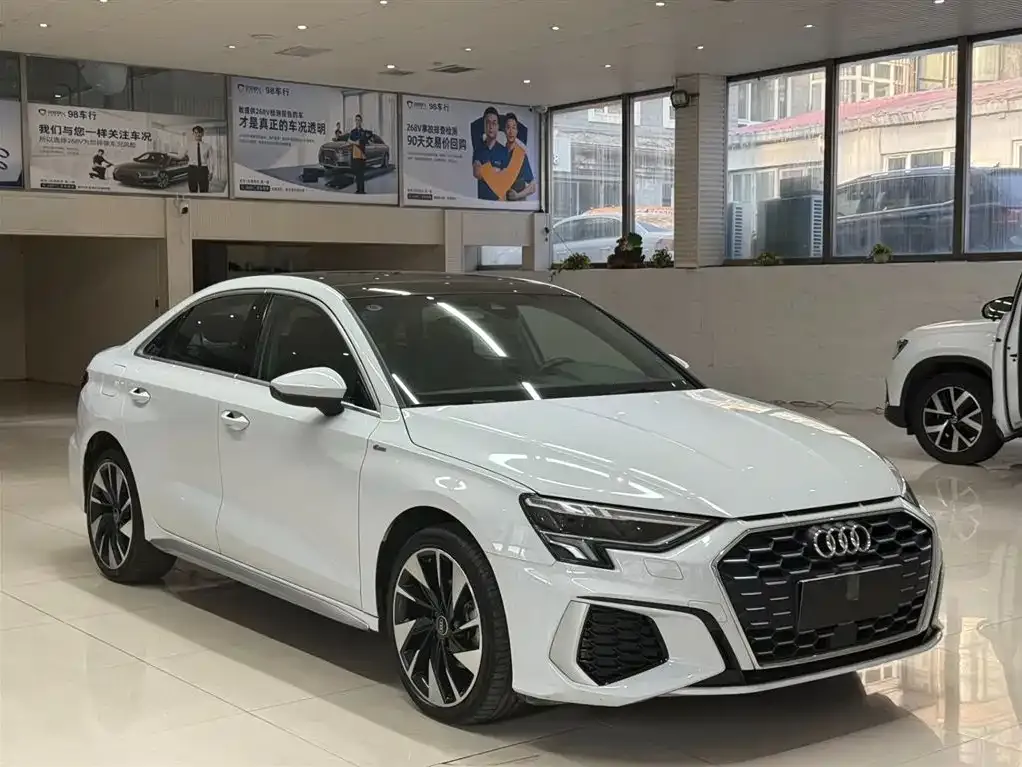 Audi A3 2023 из CN, фото 5