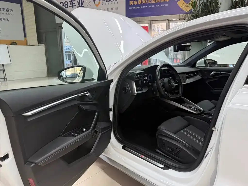 Audi A3 2023 из CN, фото 10