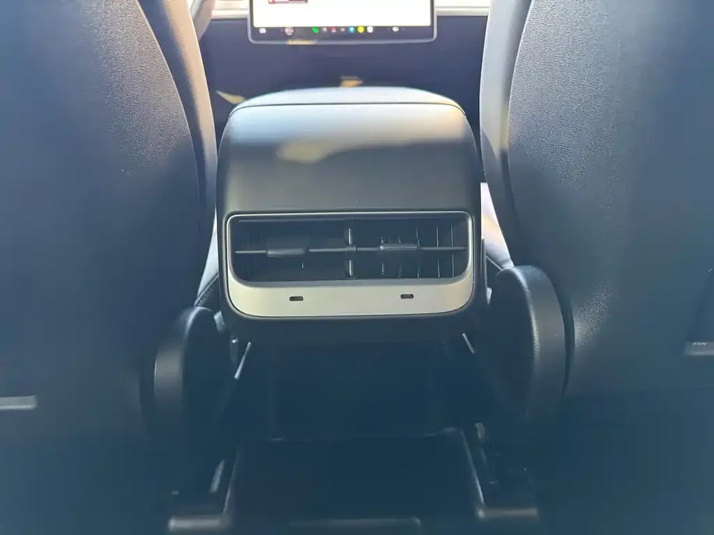 Tesla Model Y 2022 из CN, фото 3