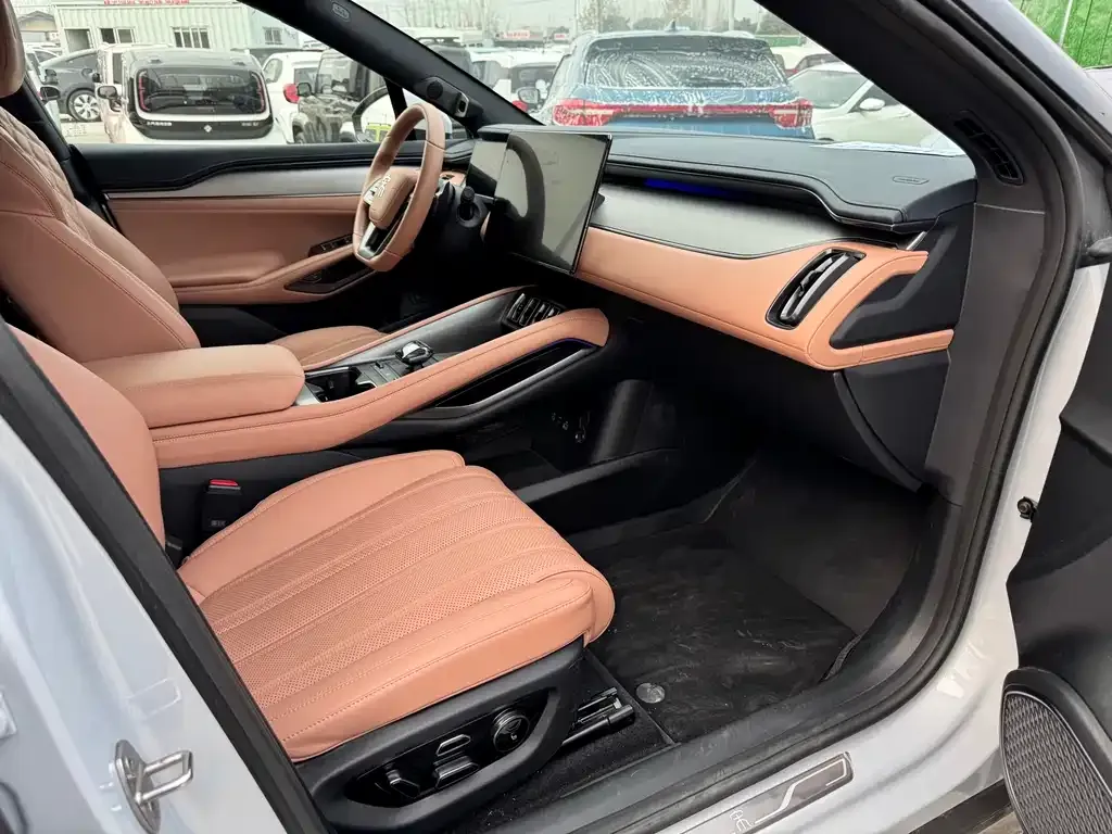 BYD L EV 2025 из CN, фото 8