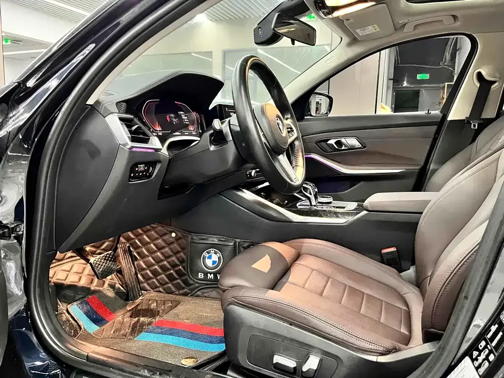 BMW 3 Series 2022 из CN, фото 9