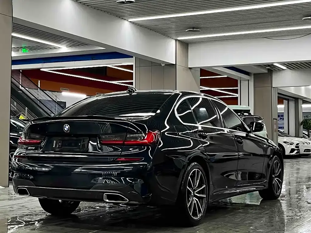 BMW 3 Series 2022 из CN, фото 6
