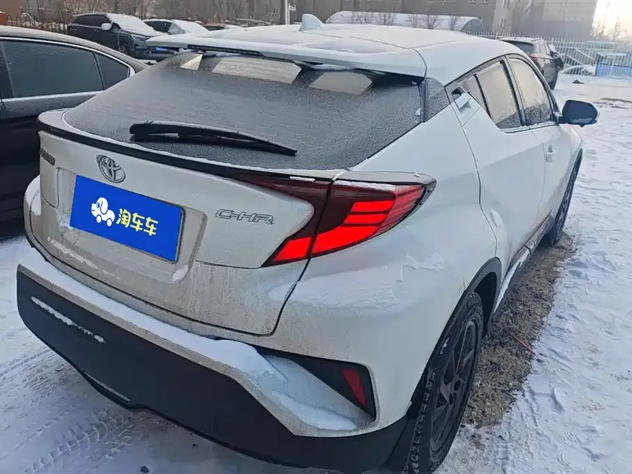 Toyota C-HR 2023 из CN, фото 3