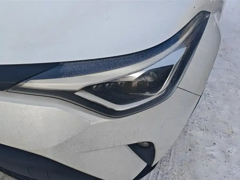 Toyota C-HR 2023 из CN, фото 5
