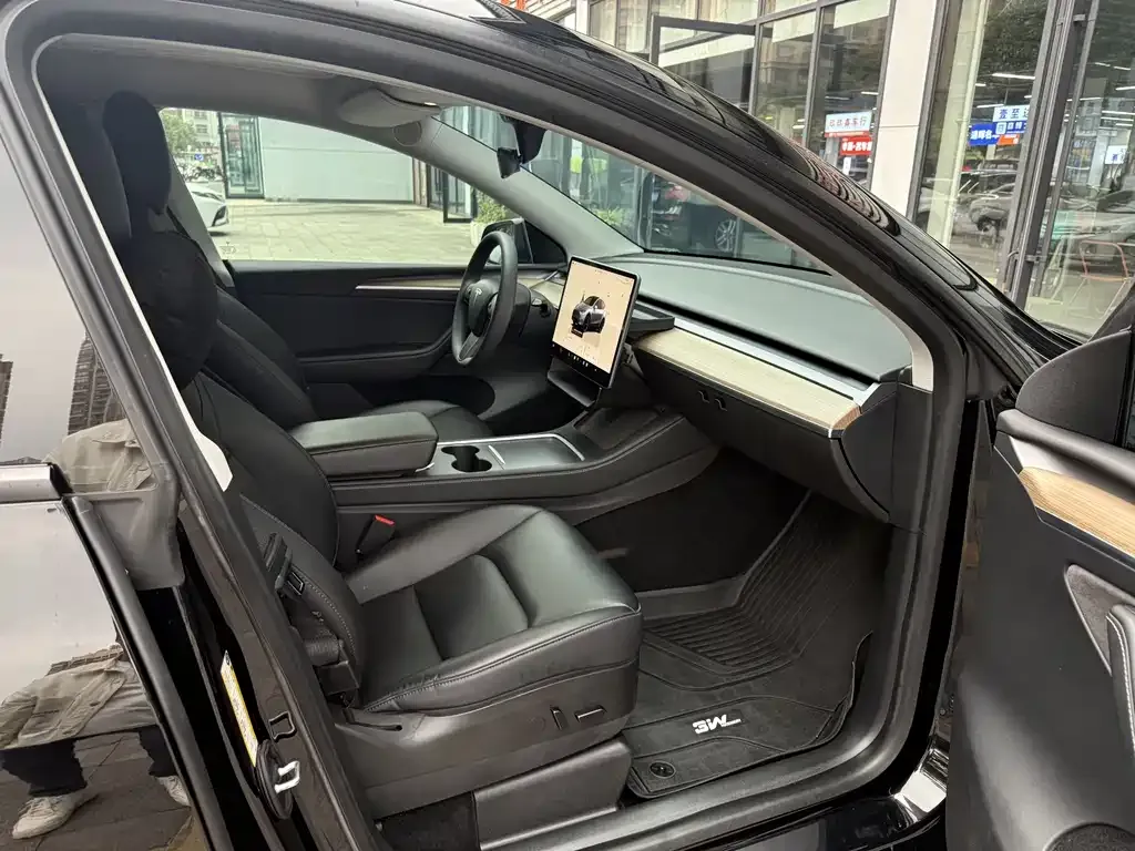 Tesla Model Y 2022 из CN, фото 2