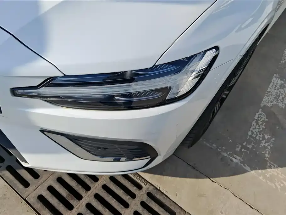 Volvo S60 PHEV 2022 из CN, фото 8