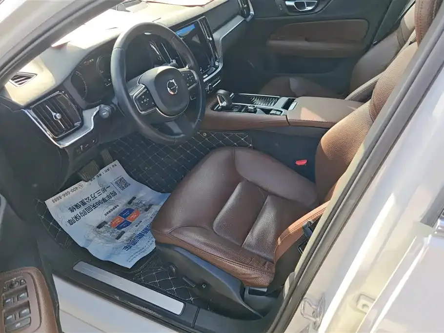 Volvo S60 PHEV 2022 из CN, фото 5