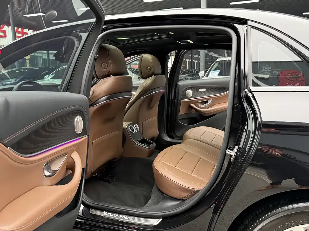 Mercedes-Benz E-Class 2022 из CN, фото 3