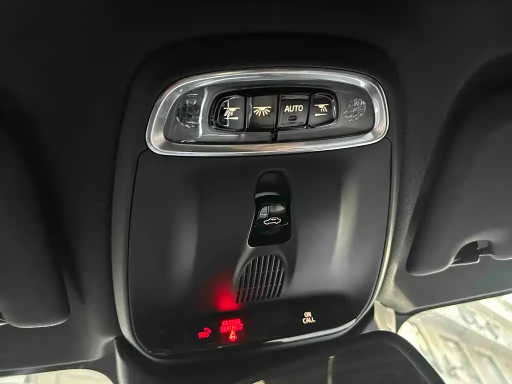 Volvo S60 2021 из CN, фото 6