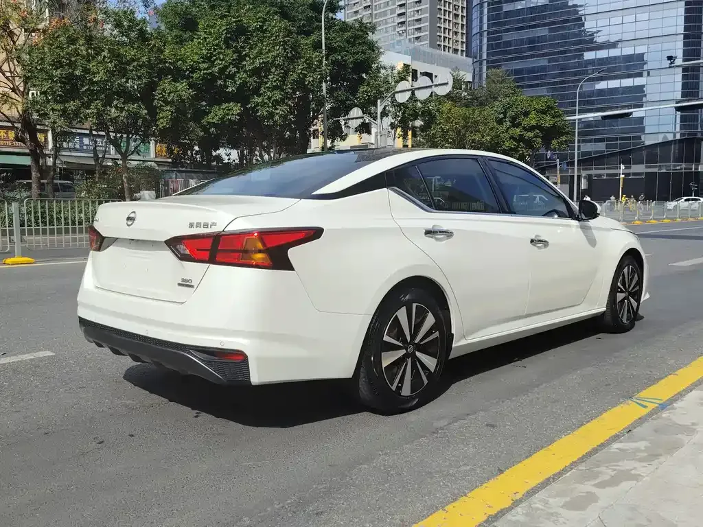 Nissan Teana 2022 из CN, фото 10
