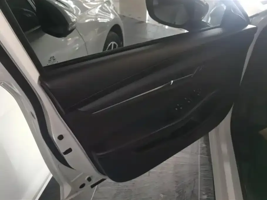 Mazda 3 Axela 2022 из CN, фото 7