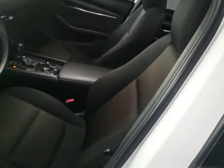 Mazda 3 Axela 2022 из CN, фото 6