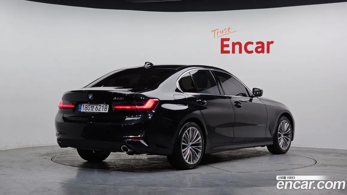 BMW 3-Series 2021 из KR, фото 2