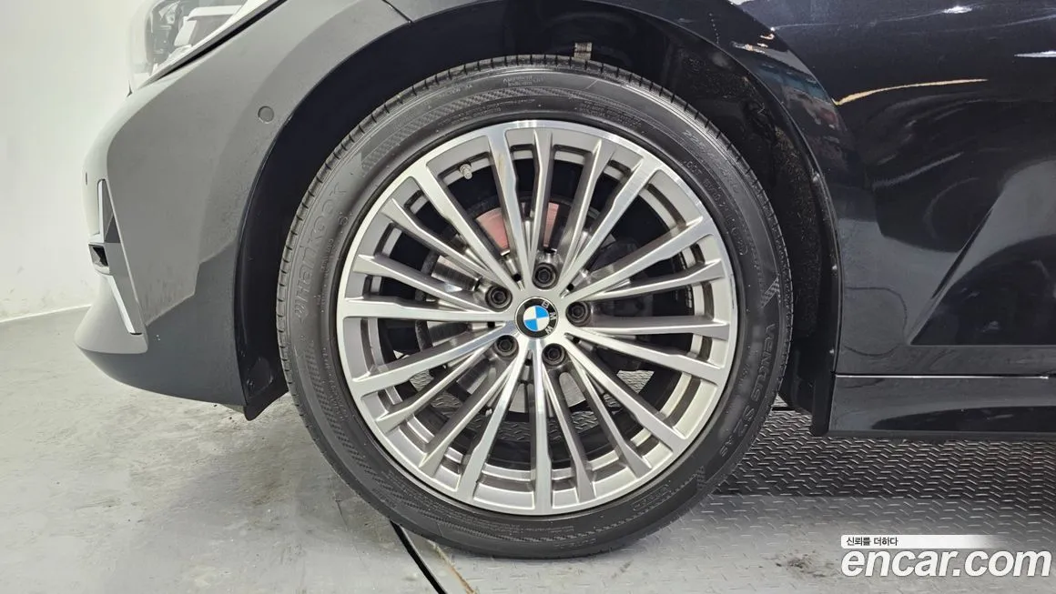 BMW 3-Series 2021 из KR, фото 5