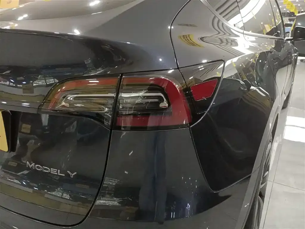 Tesla Model Y 2025 из CN, фото 3