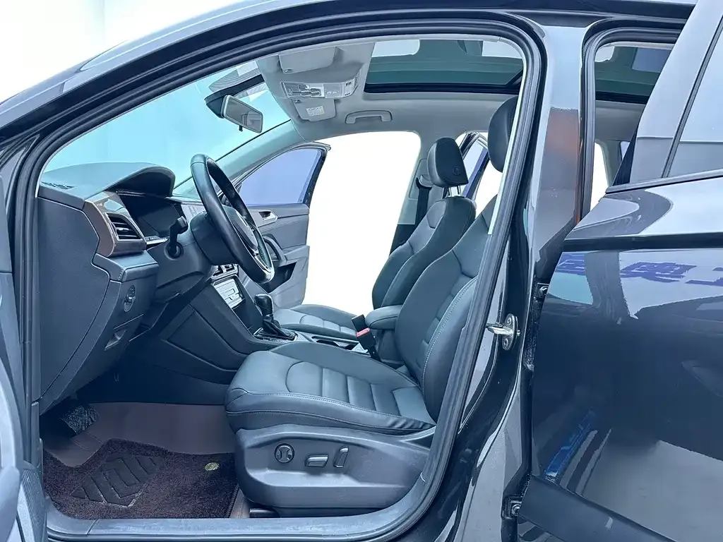 Volkswagen Tharu 2021 из CN, фото 6