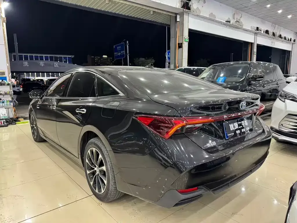 Toyota Avalon 2022 из CN, фото 2