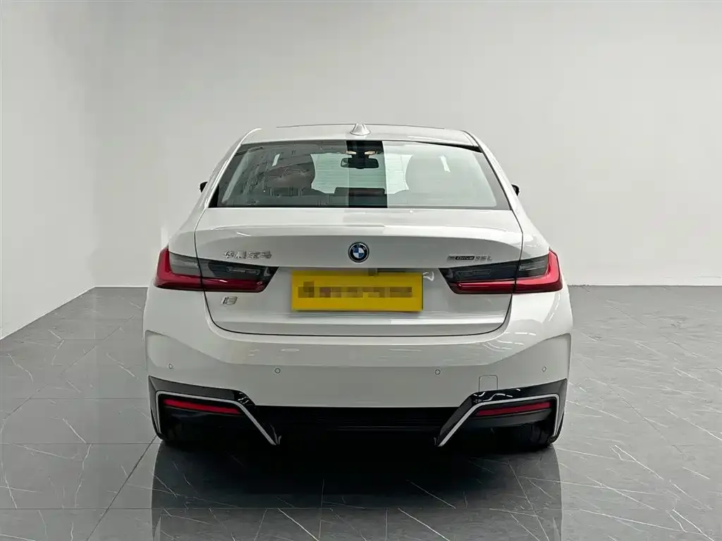 BMW i3 2024 из CN, фото 2
