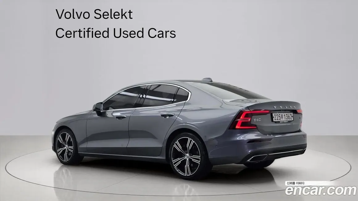 Volvo S60 — фото 6