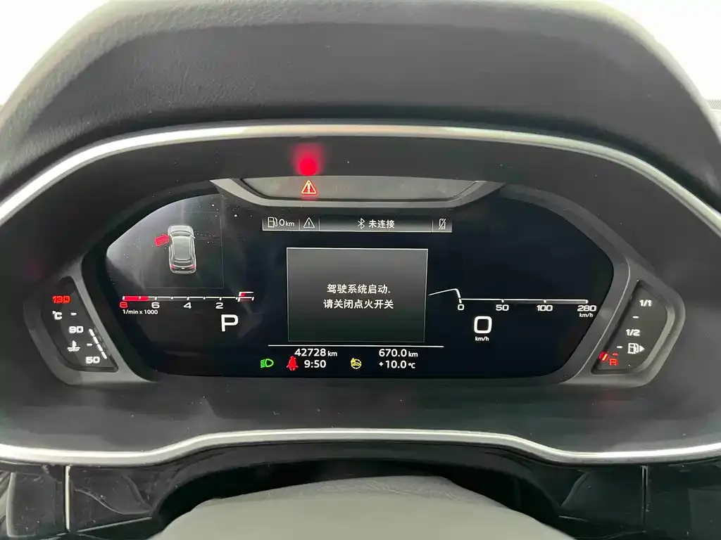 Audi Q3 2023 из CN, фото 2