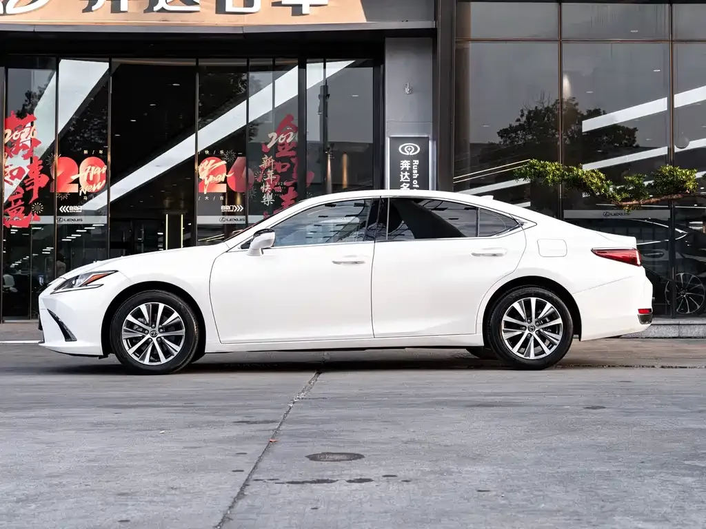 Lexus ES 2021 из CN, фото 10