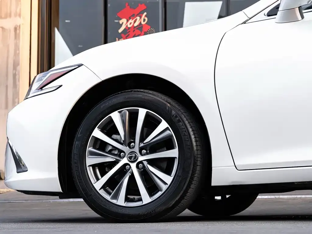Lexus ES 2021 из CN, фото 3