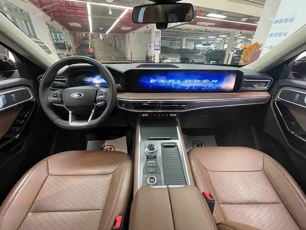 Ford Explorer 2022 из CN, фото 8