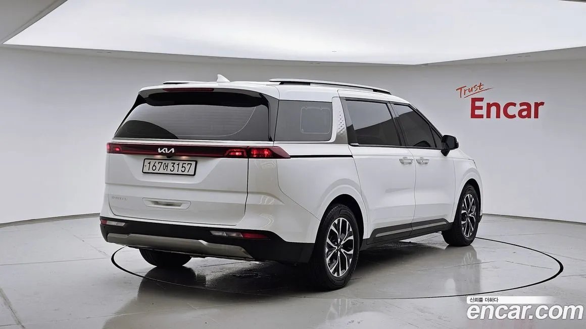 Kia Carnival 2023 из KR, фото 2
