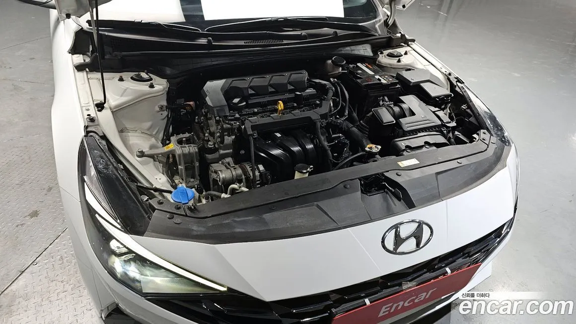 Hyundai AVANTE — фото 5