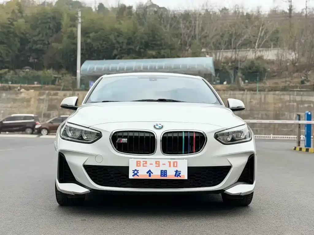 BMW 1 Series 2022 из CN, фото 5