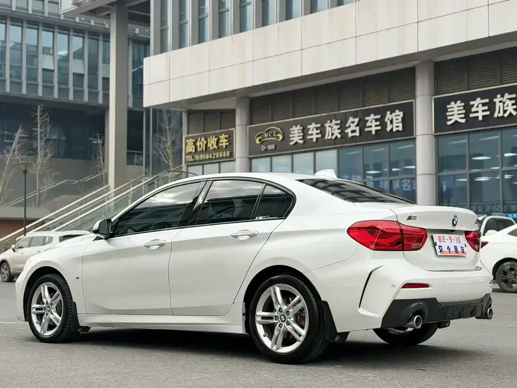 BMW 1 Series 2022 из CN, фото 6