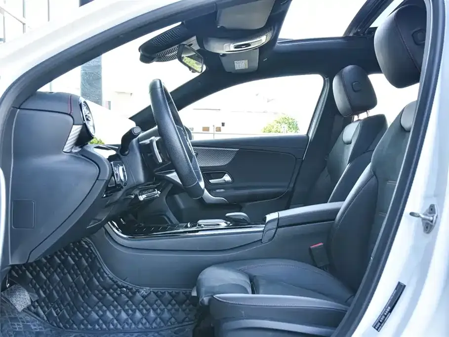 Mercedes-Benz A-Class 2024 из CN, фото 9