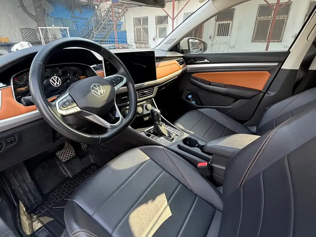 Volkswagen Bora 2023 из CN, фото 7