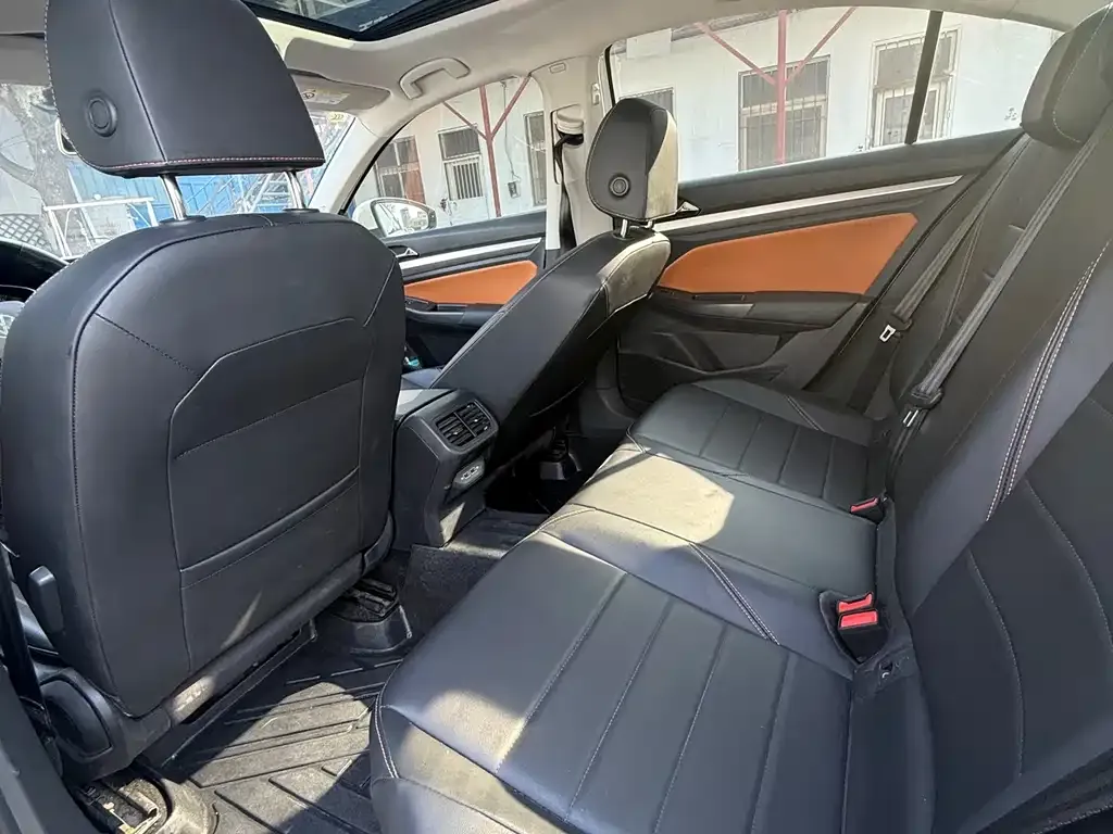 Volkswagen Bora 2023 из CN, фото 5