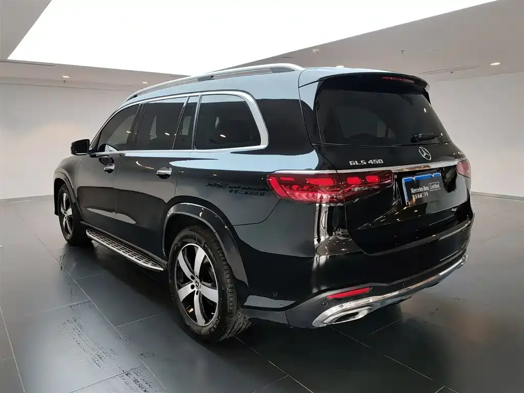 Mercedes-Benz GLS — фото 8