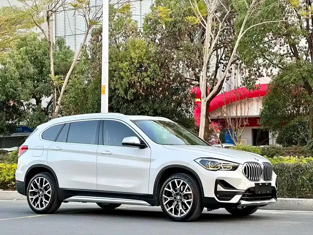 BMW X1 — фото 7